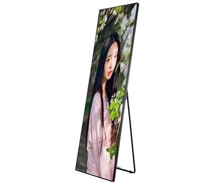 صفحه نمایش تبلیغاتی داخلی 3 میلی متر RGB چراغ پوستر ، صفحه نمایش الکترونیکی پوستر 576 * 1920 میلی متر